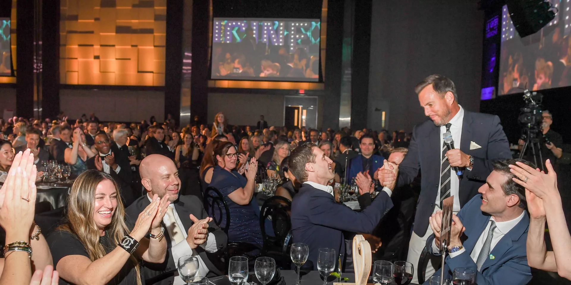 Will Arnett hosting the auction at the 2023 Laughter is the Best Medicine gala. Will Arnett hosting the auction at the 2023 Laughter is the Best Medicine gala.