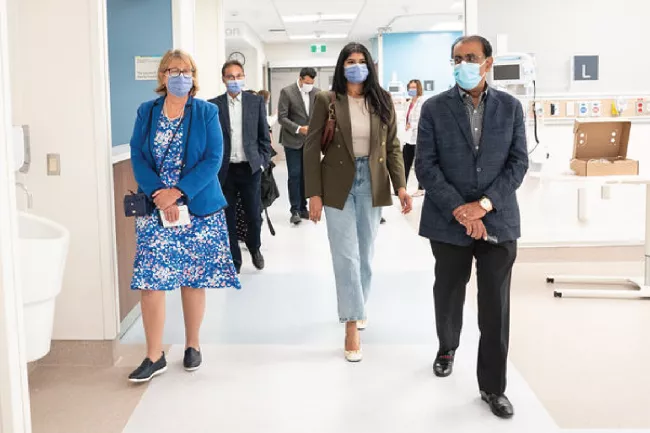 Image of doctors and nurses in Hospital Lobby